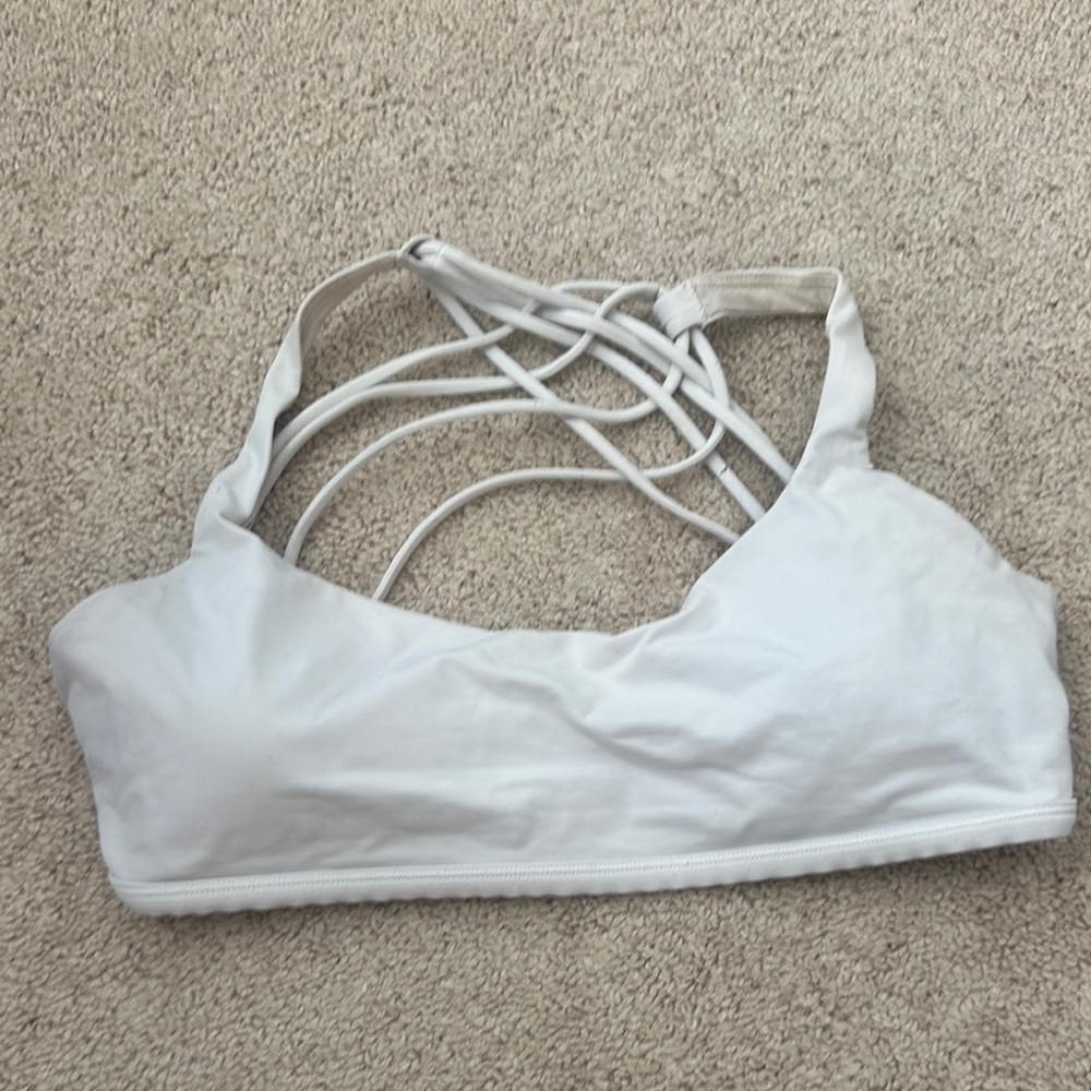 Lululemon Women's sports bra